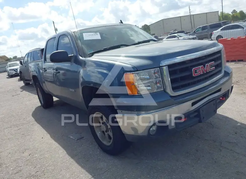 2010 GMC Sierra photo