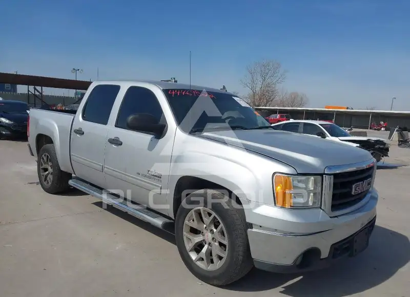 2010 GMC Sierra photo