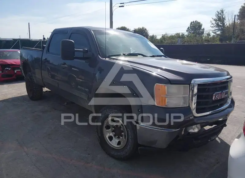 2010 GMC Sierra photo