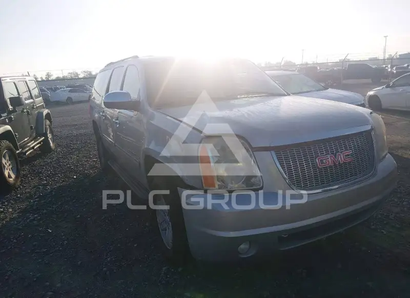 2010 GMC YUKON фото