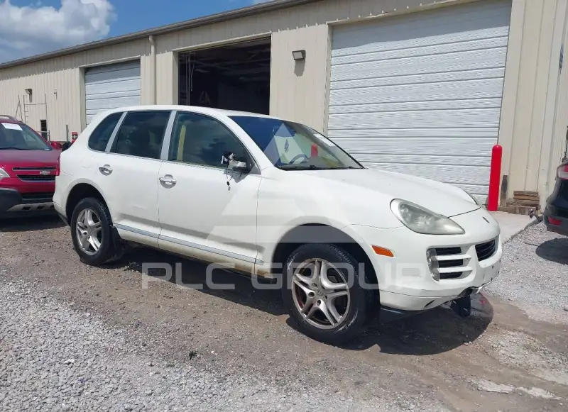 2010 Porsche Cayenne photo