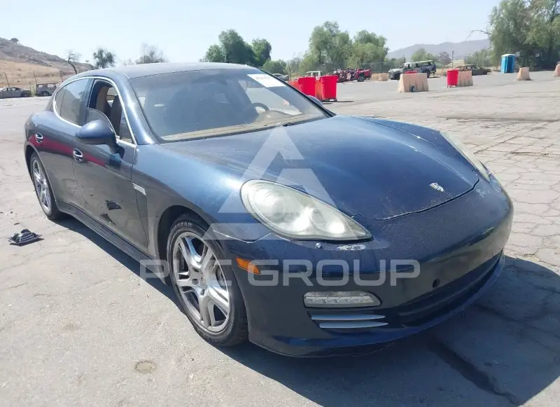 2010 Porsche Panamera photo