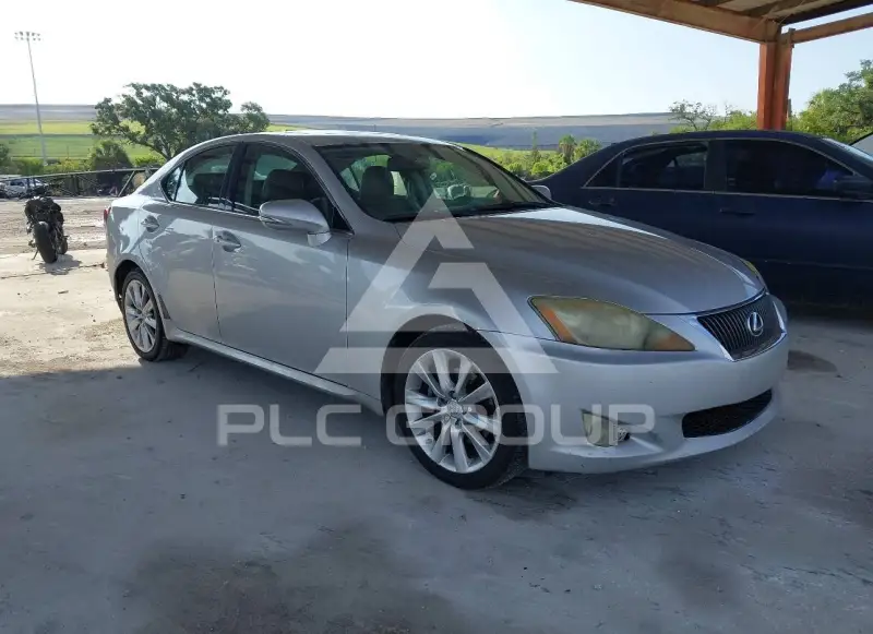 2010 Lexus IS250 photo
