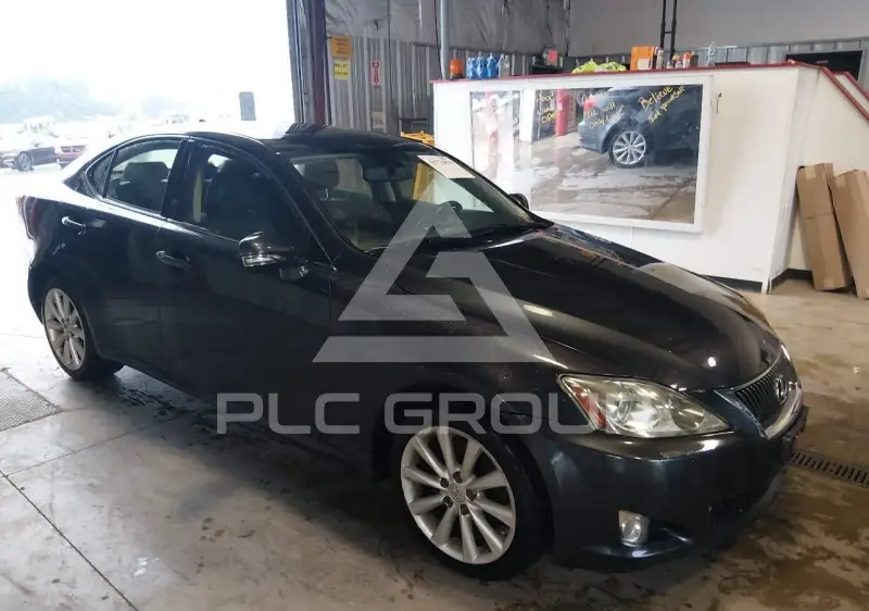 2010 Lexus IS250 фото