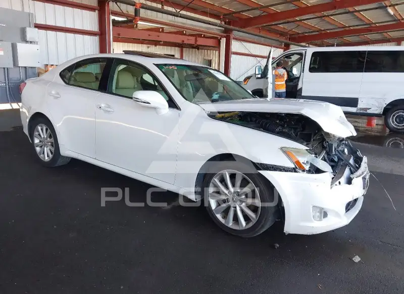 2010 Lexus IS250 фото