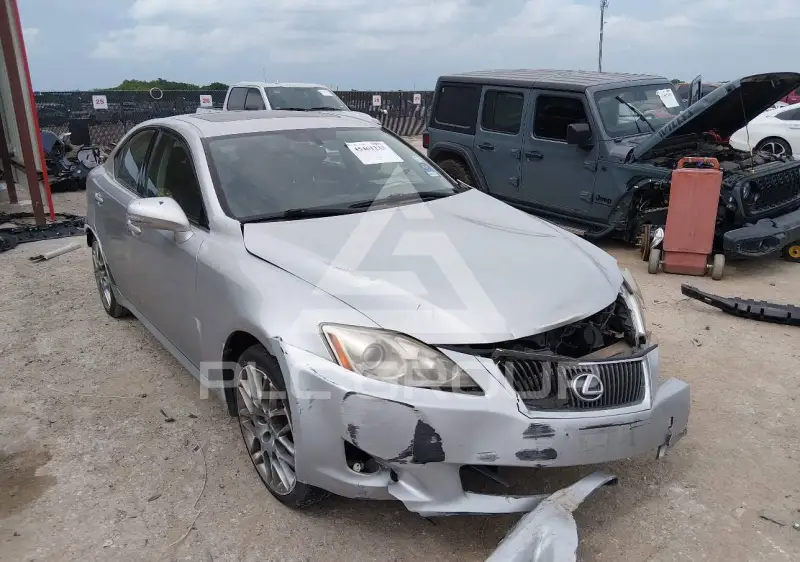 2010 Lexus IS250 фото