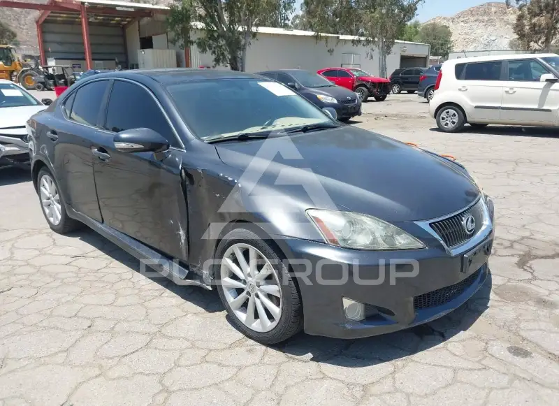 2010 Lexus IS250 фото
