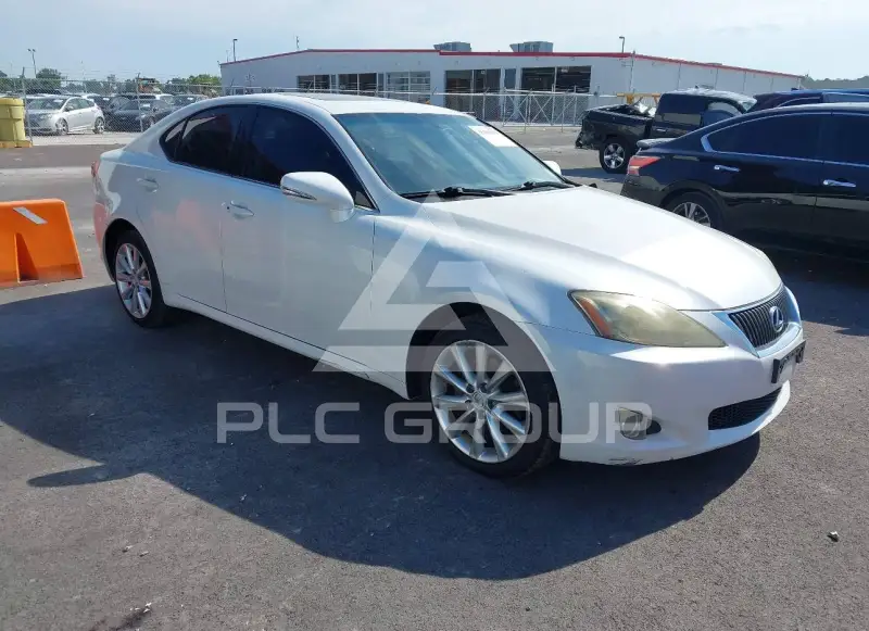 2010 Lexus IS250 фото