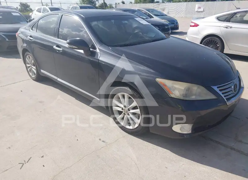 2010 Lexus ES350 photo