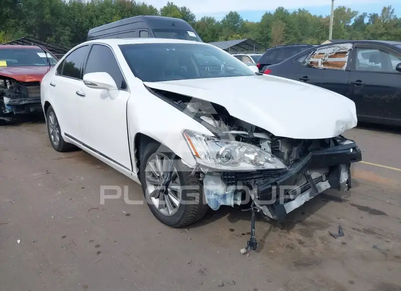 2010 Lexus ES350 фото