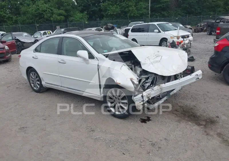 2010 Lexus ES350 photo