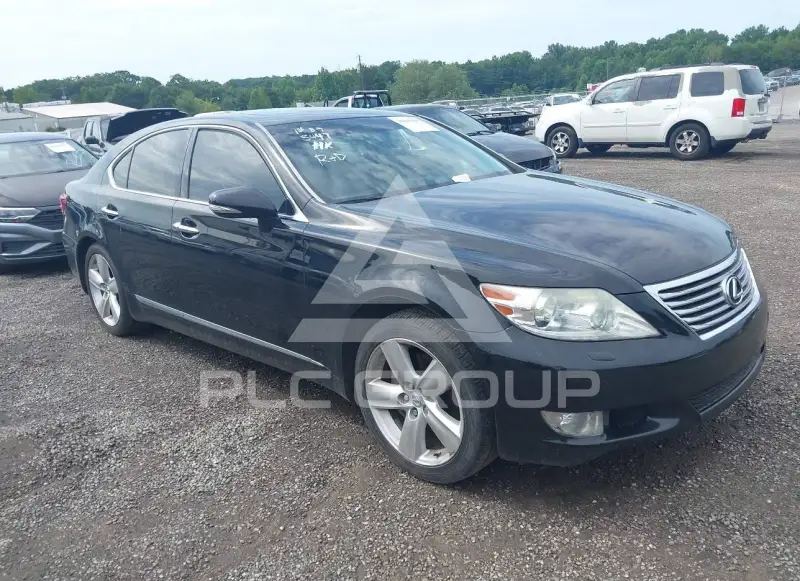 2010 Lexus LS460 photo