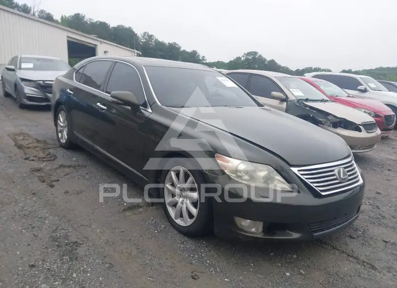 2010 Lexus LS460 photo