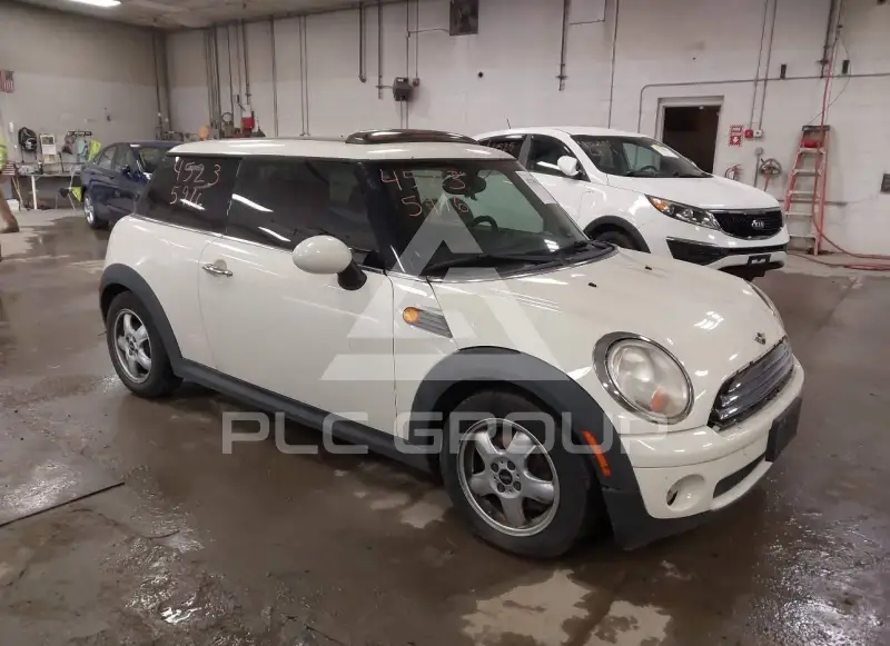 2010 Mini COOPER photo