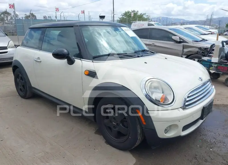 2010 Mini COOPER photo