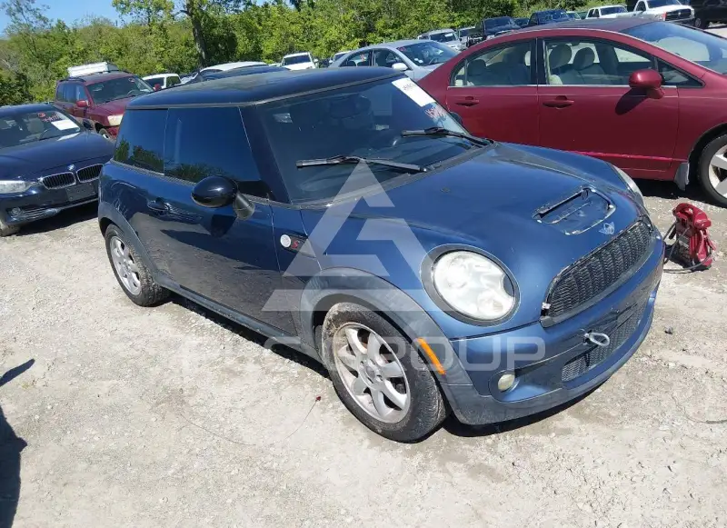 2010 Mini COOPER фото