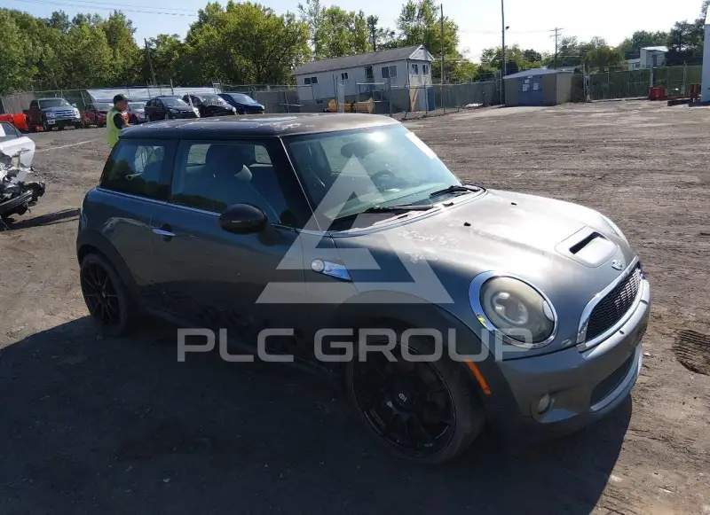 2010 Mini COOPER photo