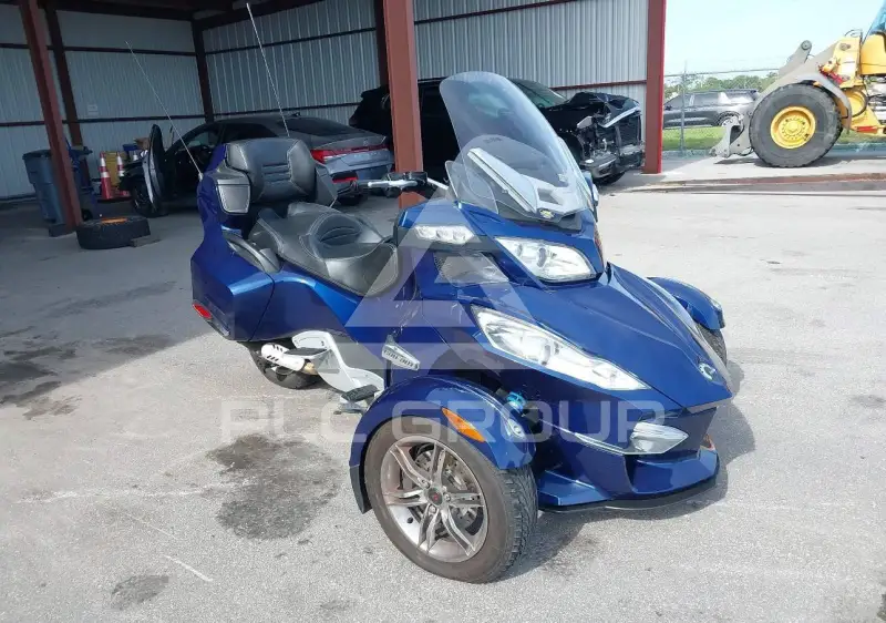 2010 Can-AM SPYDER фото