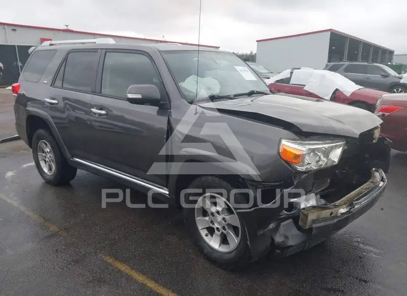 2010 Toyota 4 RUNNER photo