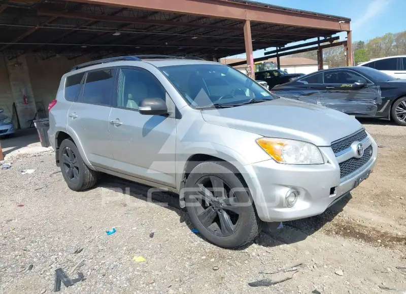 2010 Toyota RAV4 фото