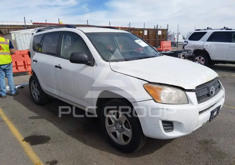 2010 Toyota RAV4 photo
