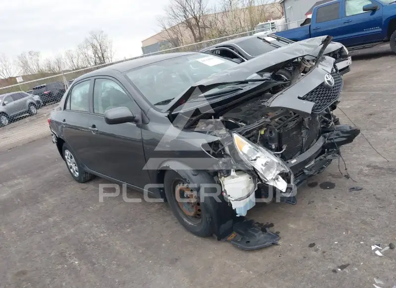 2010 Toyota COROLLA фото