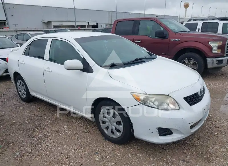 2010 Toyota COROLLA фото