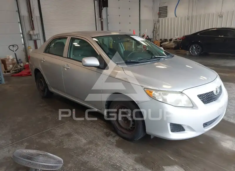 2010 Toyota COROLLA фото