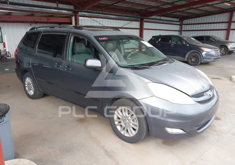 2010 Toyota SIENNA фото