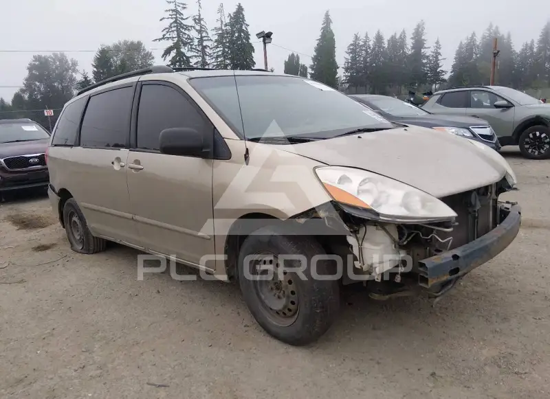 2010 Toyota SIENNA фото