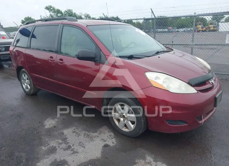 2010 Toyota SIENNA фото
