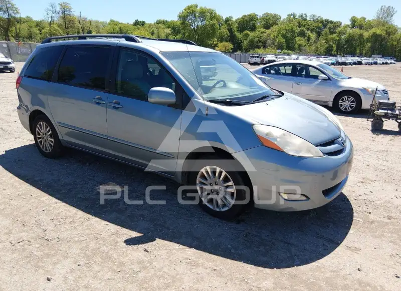 2010 Toyota SIENNA фото