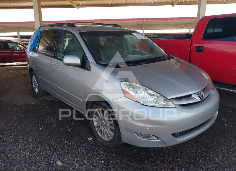 2010 Toyota SIENNA фото