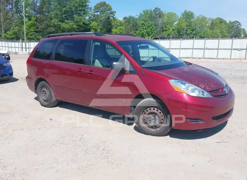 2010 Toyota SIENNA фото