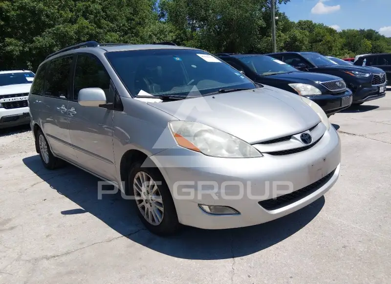2010 Toyota SIENNA фото