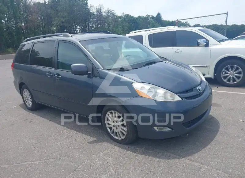 2010 Toyota SIENNA фото