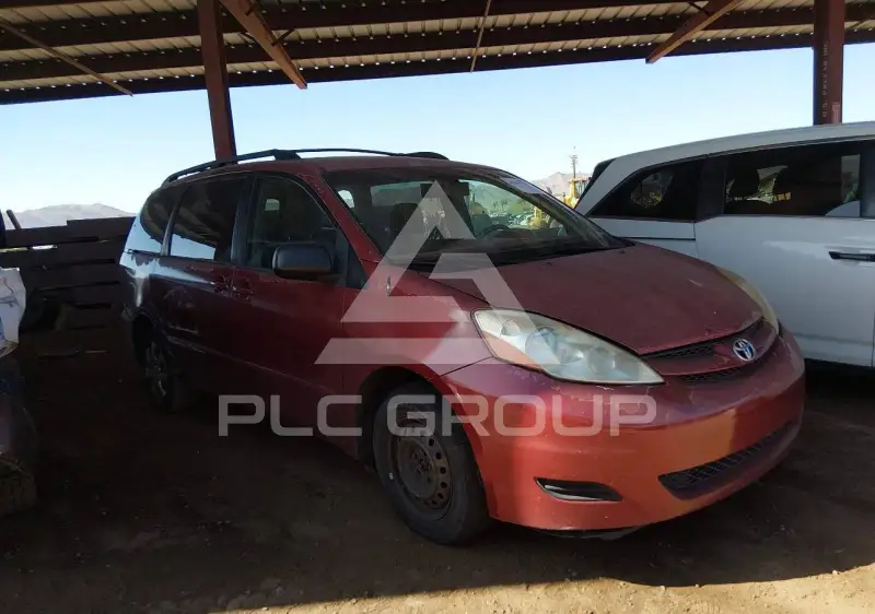 2010 Toyota SIENNA фото
