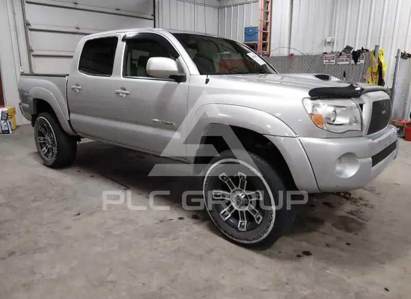 2010 Toyota TACOMA photo