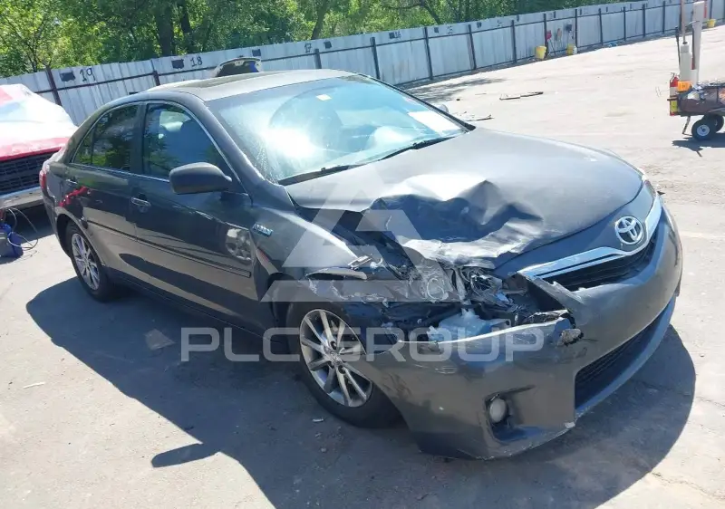 2010 Toyota CAMRY фото