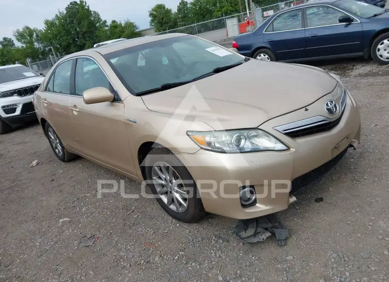2010 Toyota CAMRY фото