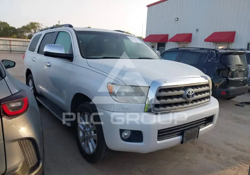 2010 Toyota SEQUOIA фото