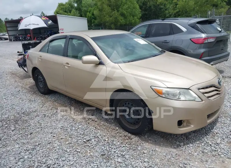 2010 Toyota CAMRY фото