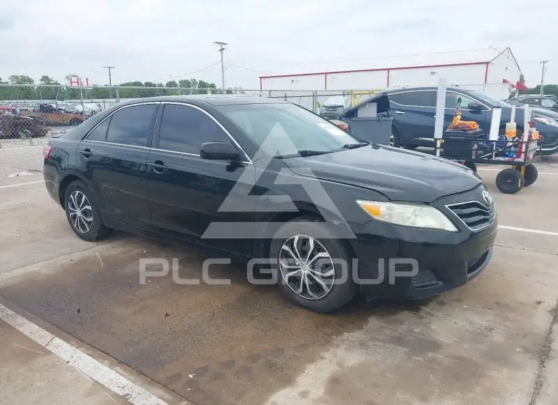 2010 Toyota CAMRY фото