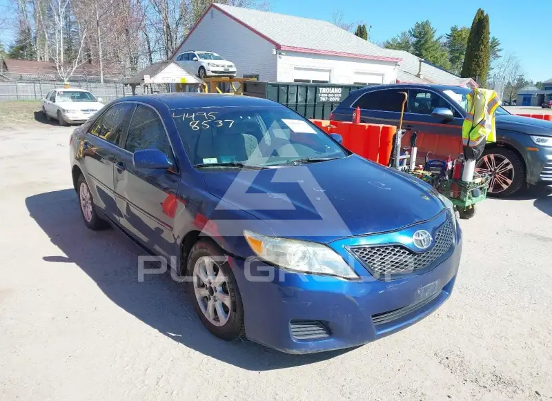2010 Toyota CAMRY photo