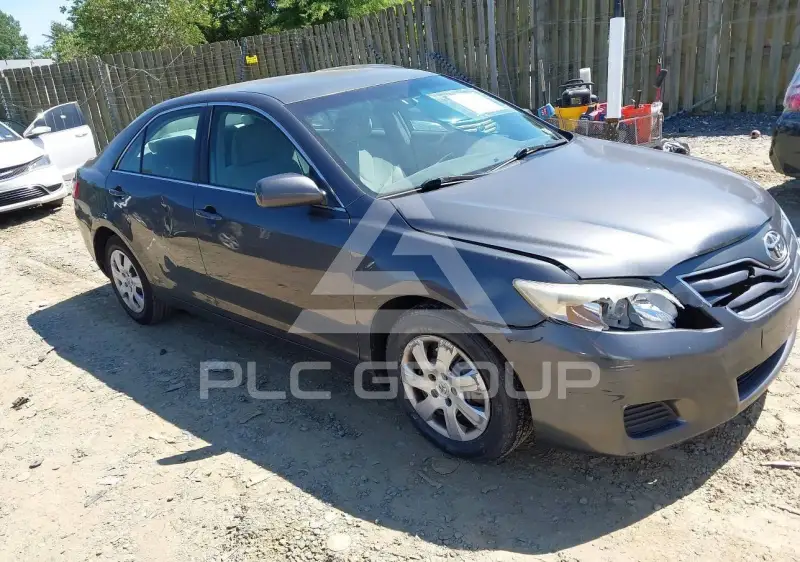 2010 Toyota CAMRY фото