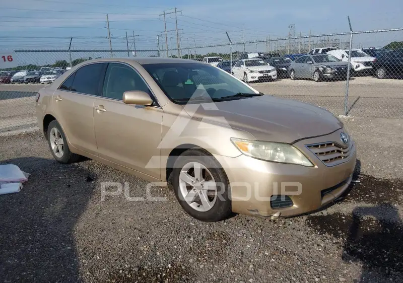 2010 Toyota CAMRY photo