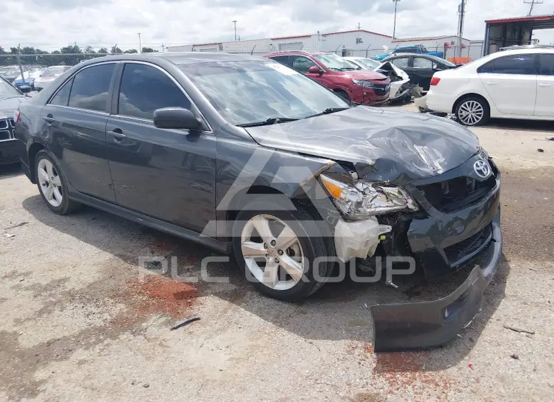 2010 Toyota CAMRY фото