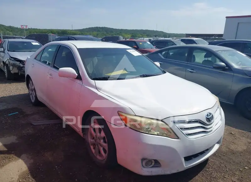2010 Toyota CAMRY photo