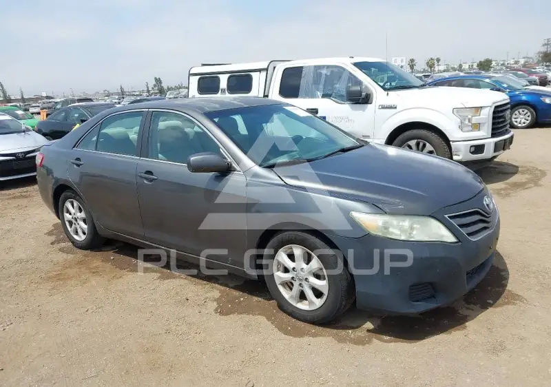 2010 Toyota CAMRY photo