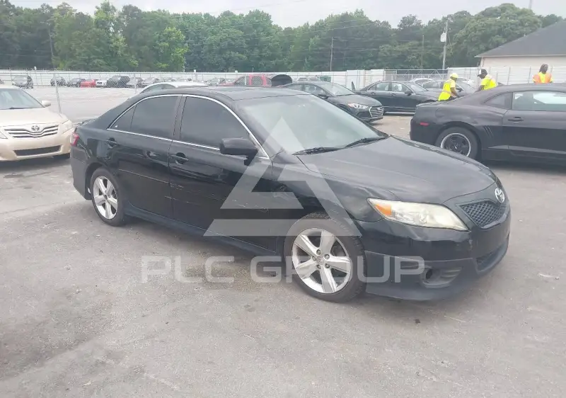 2010 Toyota CAMRY фото